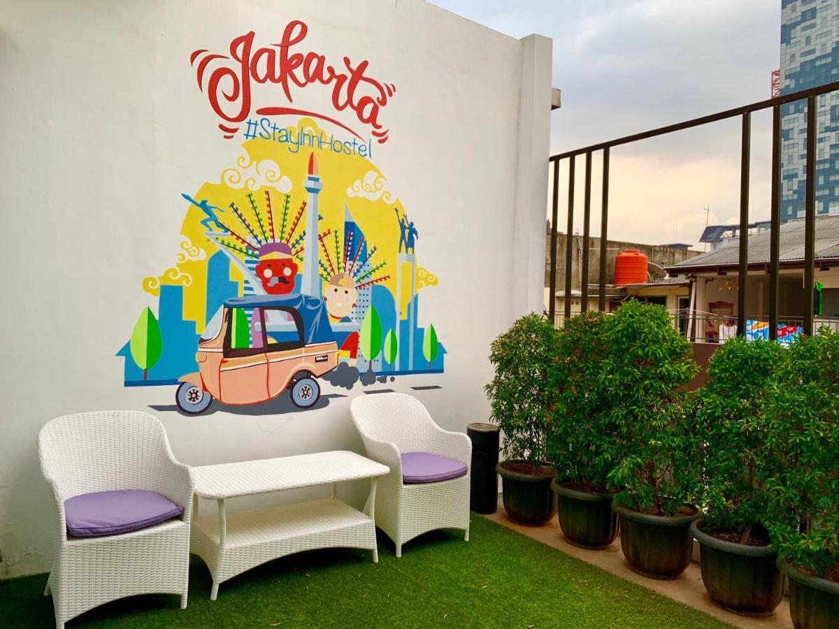 Stay Inn Hostel Jakarta Exterior photo