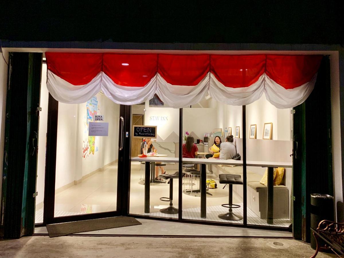 Stay Inn Hostel Jakarta Exterior photo